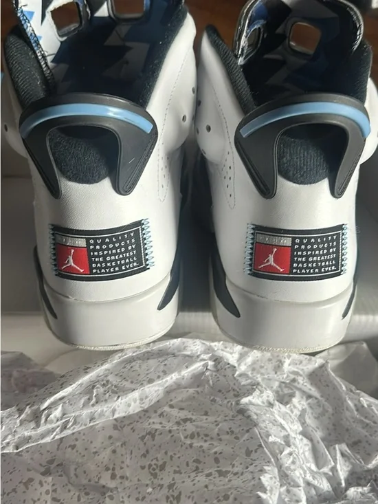 Nike Air Jordan 6 - Picture 2 of 4